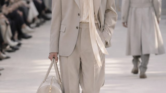 Dior's Spring 2027 Menswear: A Look at Timeless Elegance and Modern Flair