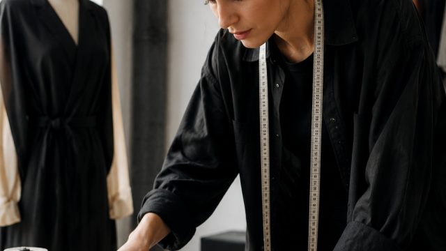 Unlocking Fashion Trends: How Customized Apparel Shapes Modern Style