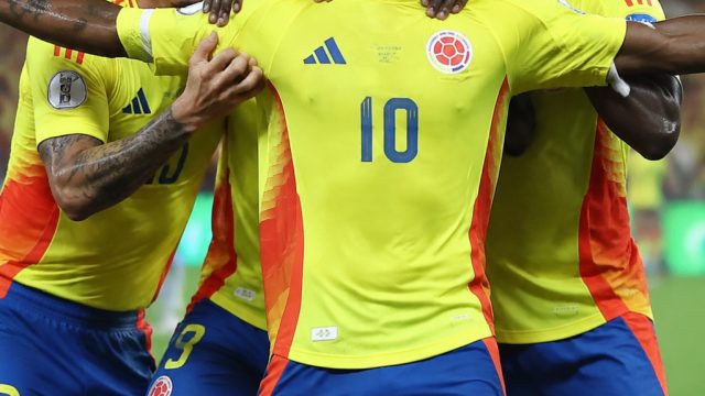Colombia Advances to World Cup Knockout Stage with Key Victory